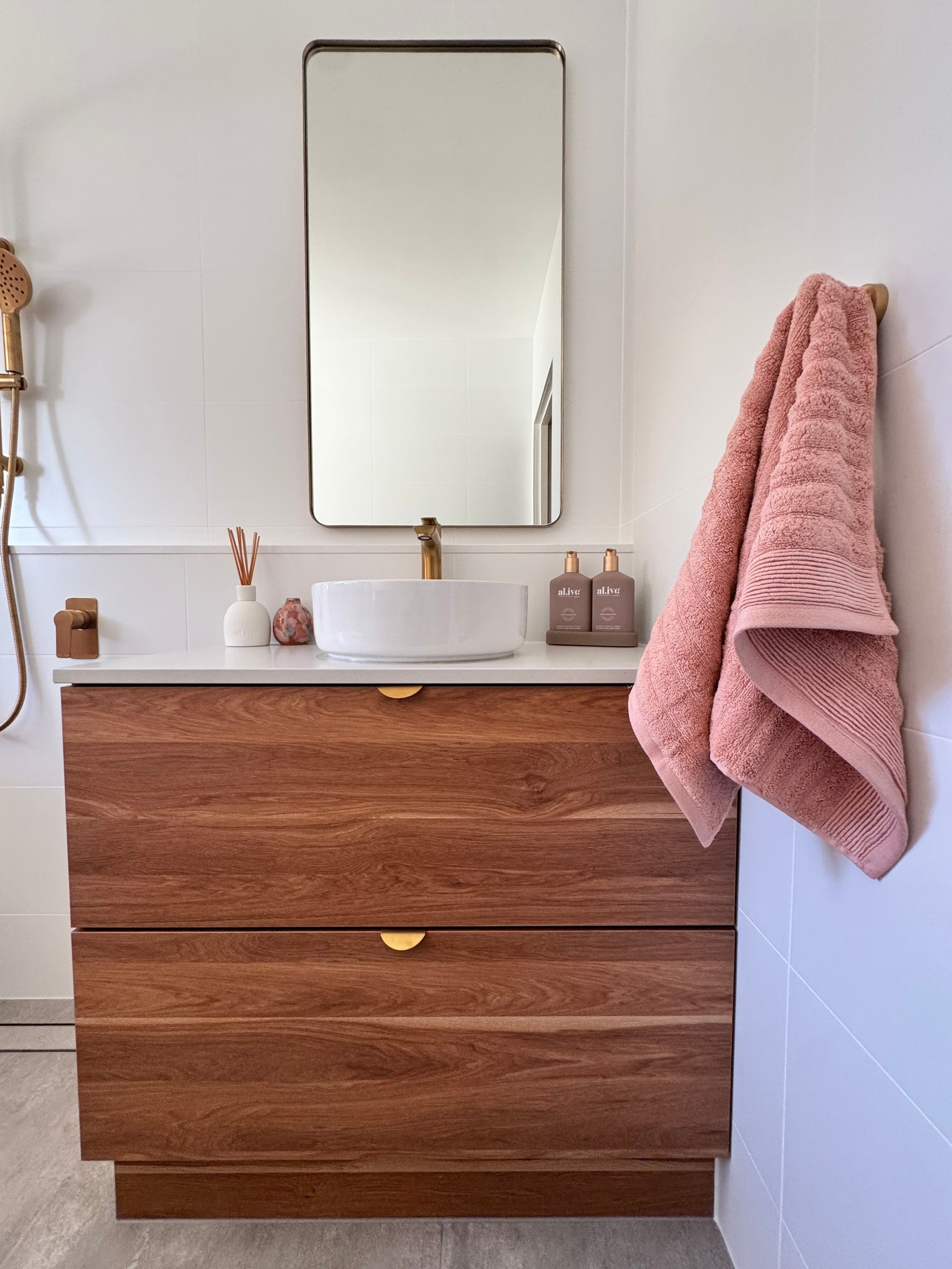 Small bathroom renovation by All in 1 Bathroom Renovations